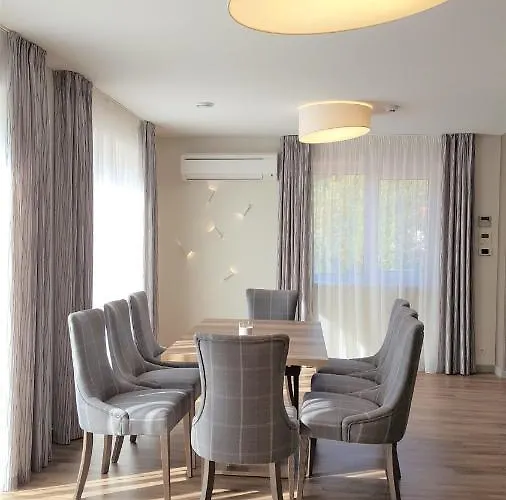 Aido Takas 4 Holiday